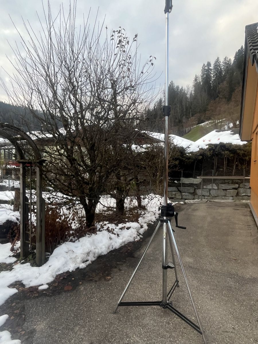 Treppiedi & Teste: Stativ für Baustrahler – Usato da Wiggen venduto da mfgUrs