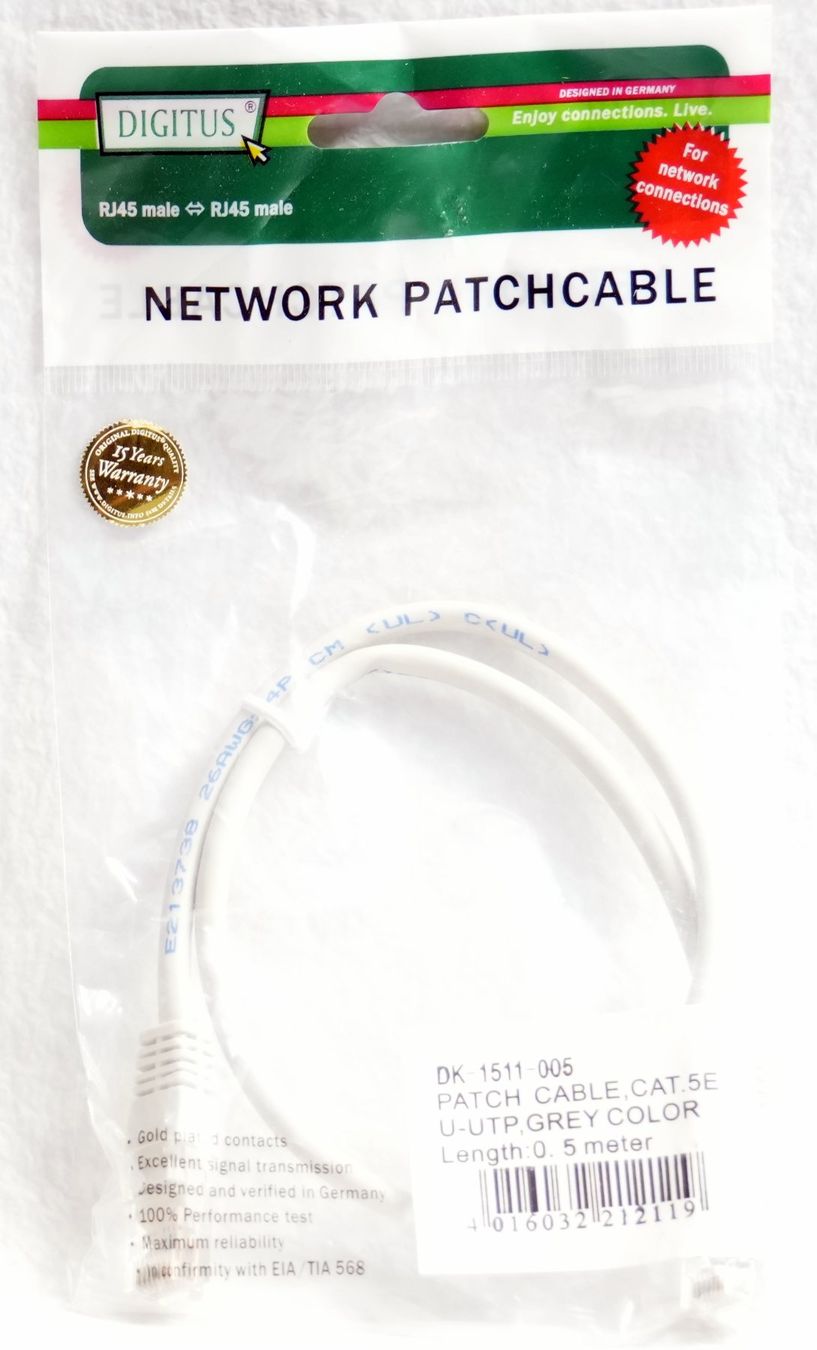 Kabel: DIGITUS Patch Kabel RJ45 - 0.5m - Cat 5E – Neu und originalverpackt aus Winterthur von Sawomiju