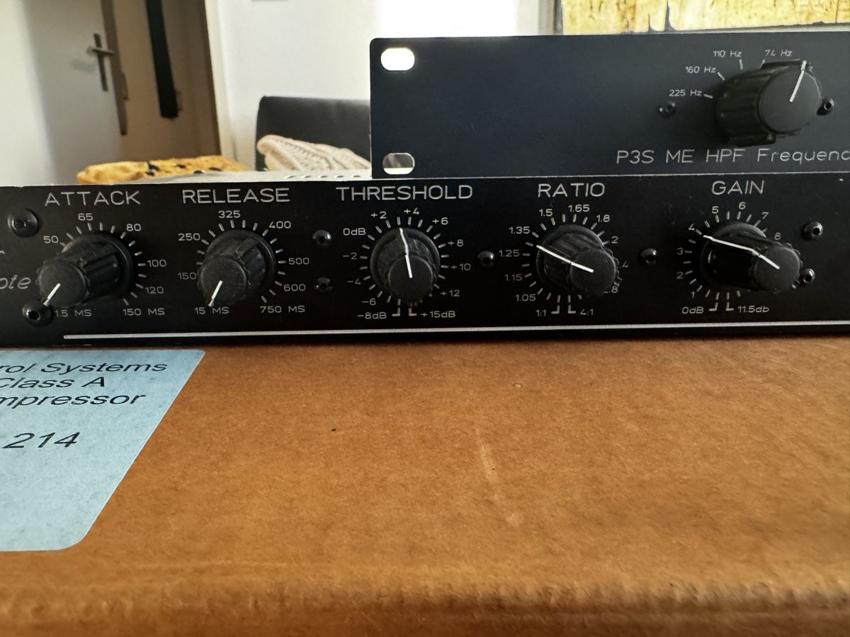 Strumenti musicali: Foote Control Systems P3S ME Class A Mastering Compressor – Usato da Zürich venduto da 1cut2 5