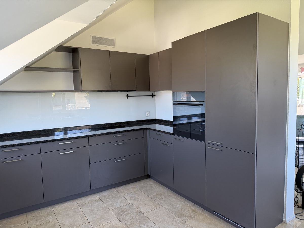 Cucine complete: Küche SCHUBIGER DEMONTIERT  – Usato da Cham venduto da ABhome10