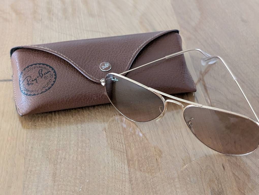Brillen & Gläser: Ray-Ban Aviator large Gold-Braun – Gebraucht aus Brüttisellen von LouBeks