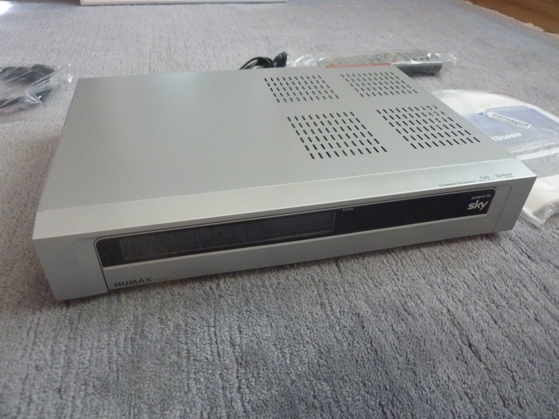 Humax Ricevitori: Satelliten-Receiver Humax – Nuovo e nell'imballaggio originale da Triengen venduto da Nussbaum14