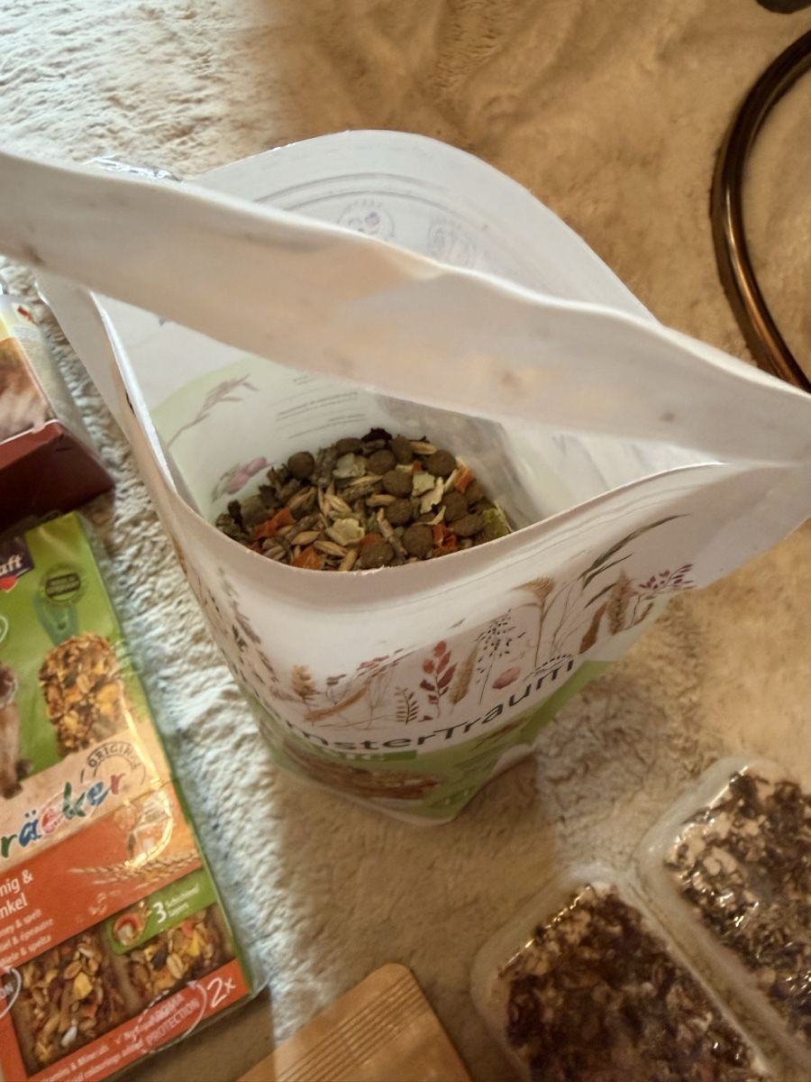 Mangimi: Hamsterfutter und Snacks assortiert – Nuovo (secondo la descrizione) da Gibswil venduto da Miratec 2