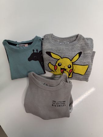 T-Shirt und langarm Shirt in Grösse 92-98