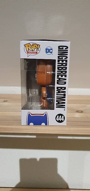 Statuette: Gingerbread Batman – Usato da Buchs LU venduto da san_df8f 1