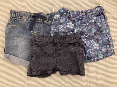 3 shorts t. 80-86