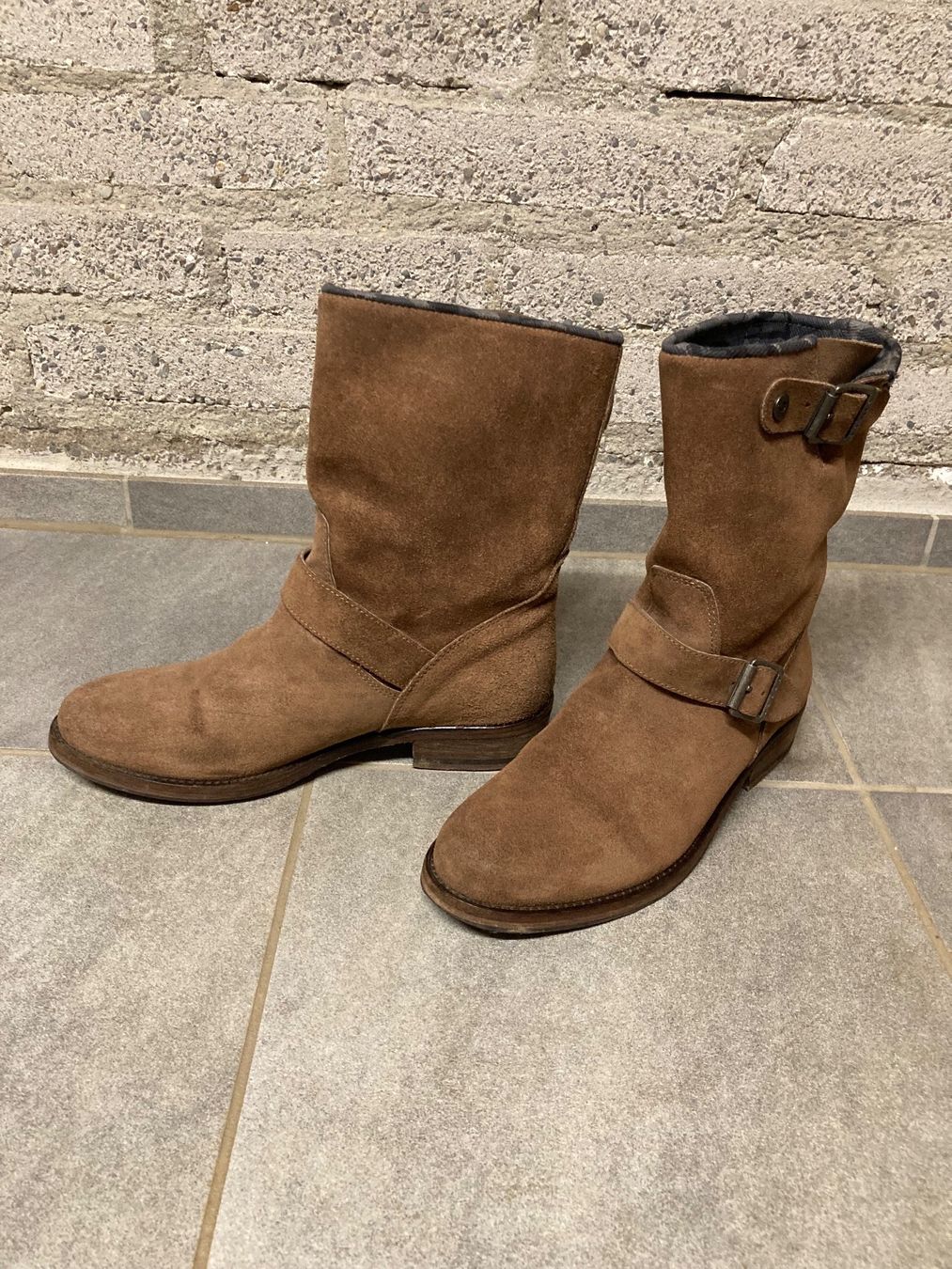 Scarpe da donna: Stiefel – Usato da Rorschach venduto da Loonimuh
