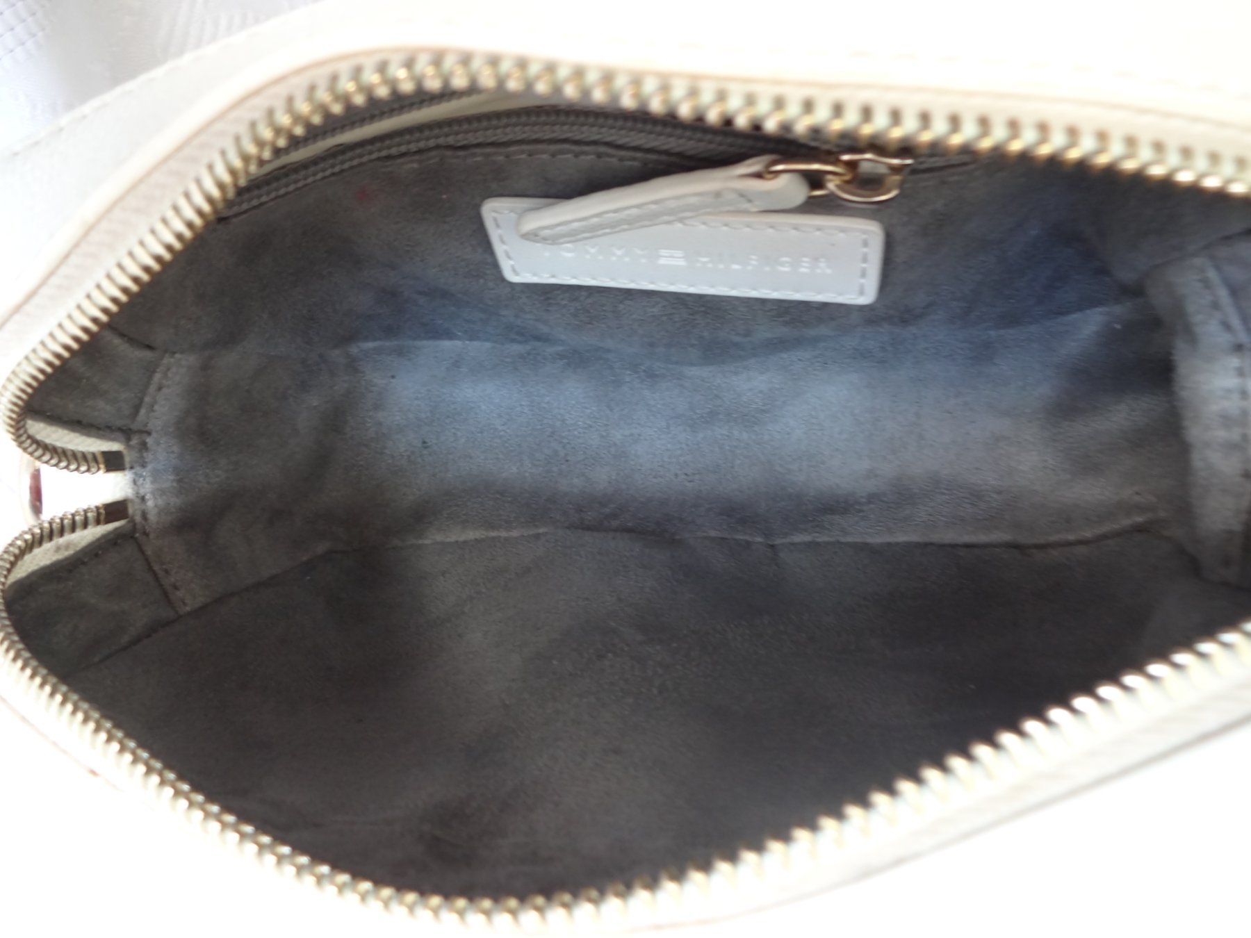 Tommy Hilfiger Borse: "" TOMMY HILFIGER "" Leder  Umhängetasche – Nuovo (secondo la descrizione) da Frauenfeld venduto da rey06 6