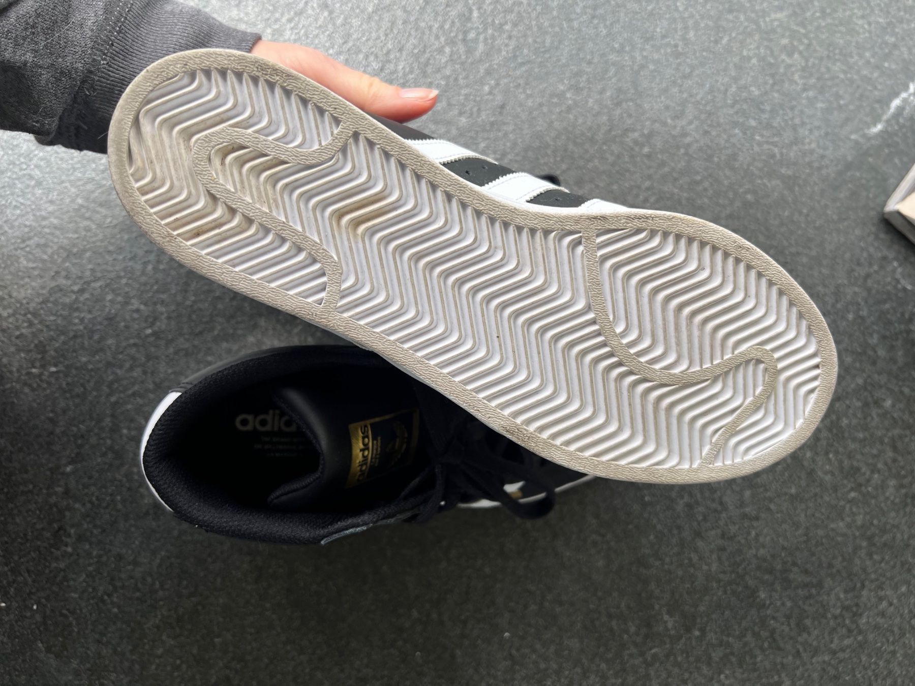 Adidas Chaussures femmes: Basket Adidas Superstar noir – D'occasion à Pully par sunaddict 4