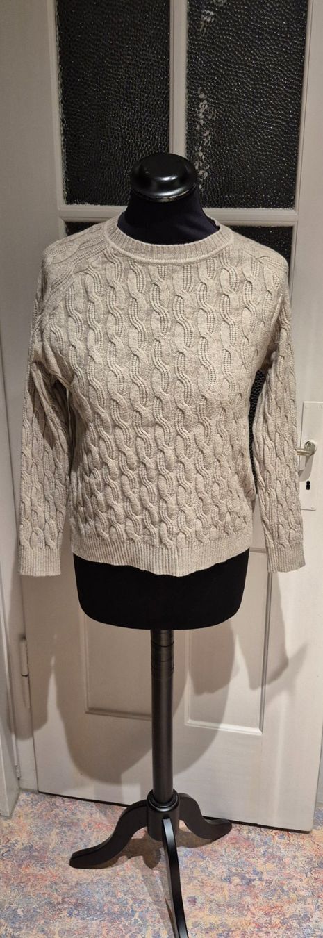 Top: Winter Strickpullover Zopfmuster Beige Grösse S Top! – Usato da Zürich venduto da Roberto040