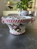 PIQUE FLEURS en faience signée décor Vieux Strasbourg
