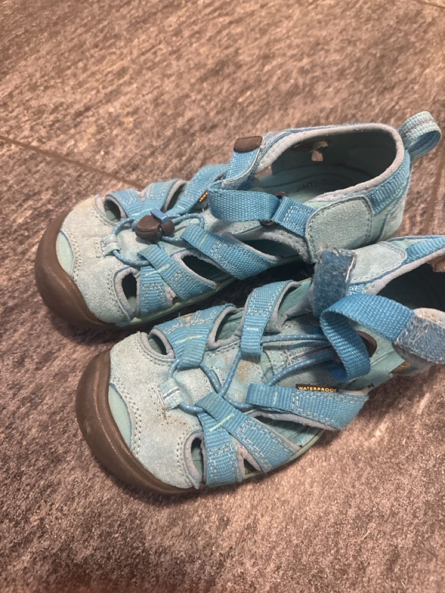 Keen Schuhe für Jungen: Keen Sandalen Gr 34 – Gebraucht aus Wädenswil von dor_ddx7