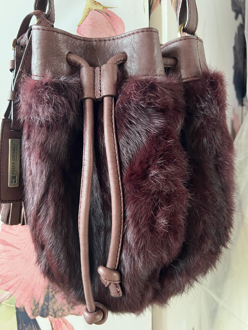 Hugo Boss Borse da donna: Boss Orange Handtasche Beutelform, Winter Accessoire! – Usato da Allschwil venduto da Spacetimer 2