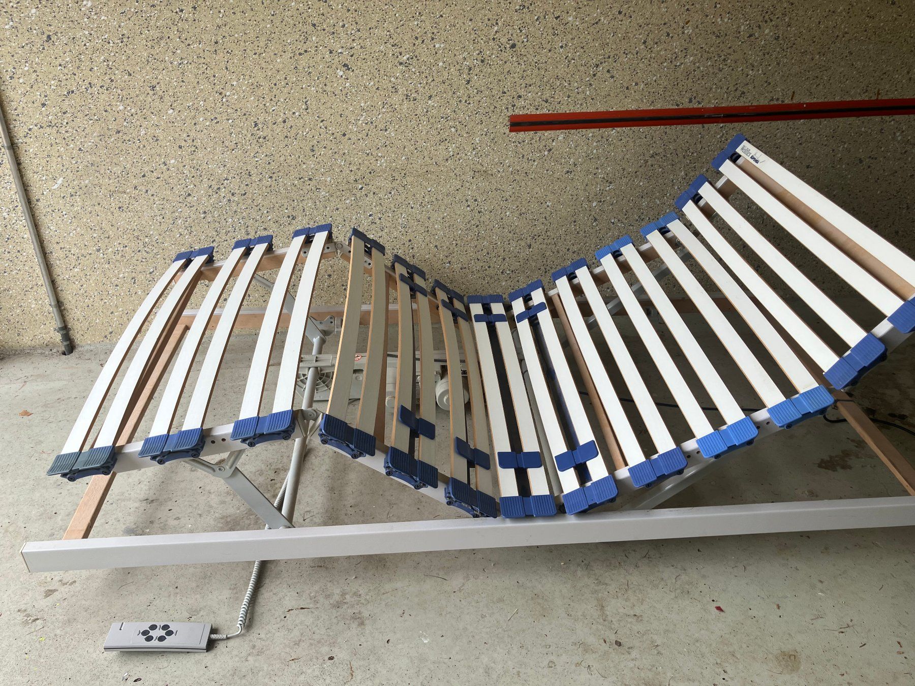 Lattenroste: Sommier électrique Wellflex Suberba – Gebraucht aus Cheseaux-Noréaz von Rivoli2067 4