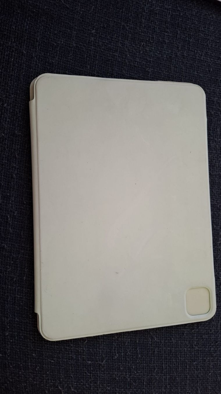 Apple Tablet PC: ipad 11 pro 4.gen – Usato da Luzern venduto da ziyaince40 5