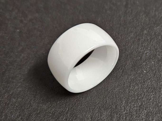 Anelli: Ring weiss aus Keramik   Gr. US 9- – Nuovo (secondo la descrizione) da Kreuzlingen venduto da RahMal 1