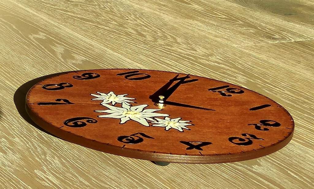 Orologi da terra & Orologi da parete: Horloge murale Edelweiss , en bois – Nuovo e nell'imballaggio originale da Chamoson venduto da OkGeo 3