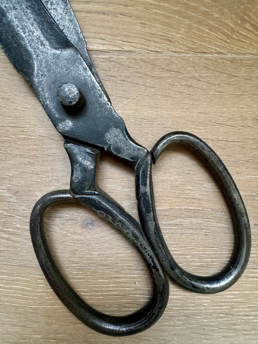 Tous les outils: Sehr grosse, antike Schere Eisenschere 28 cm – D'occasion à Rothrist par Luckywinner 3