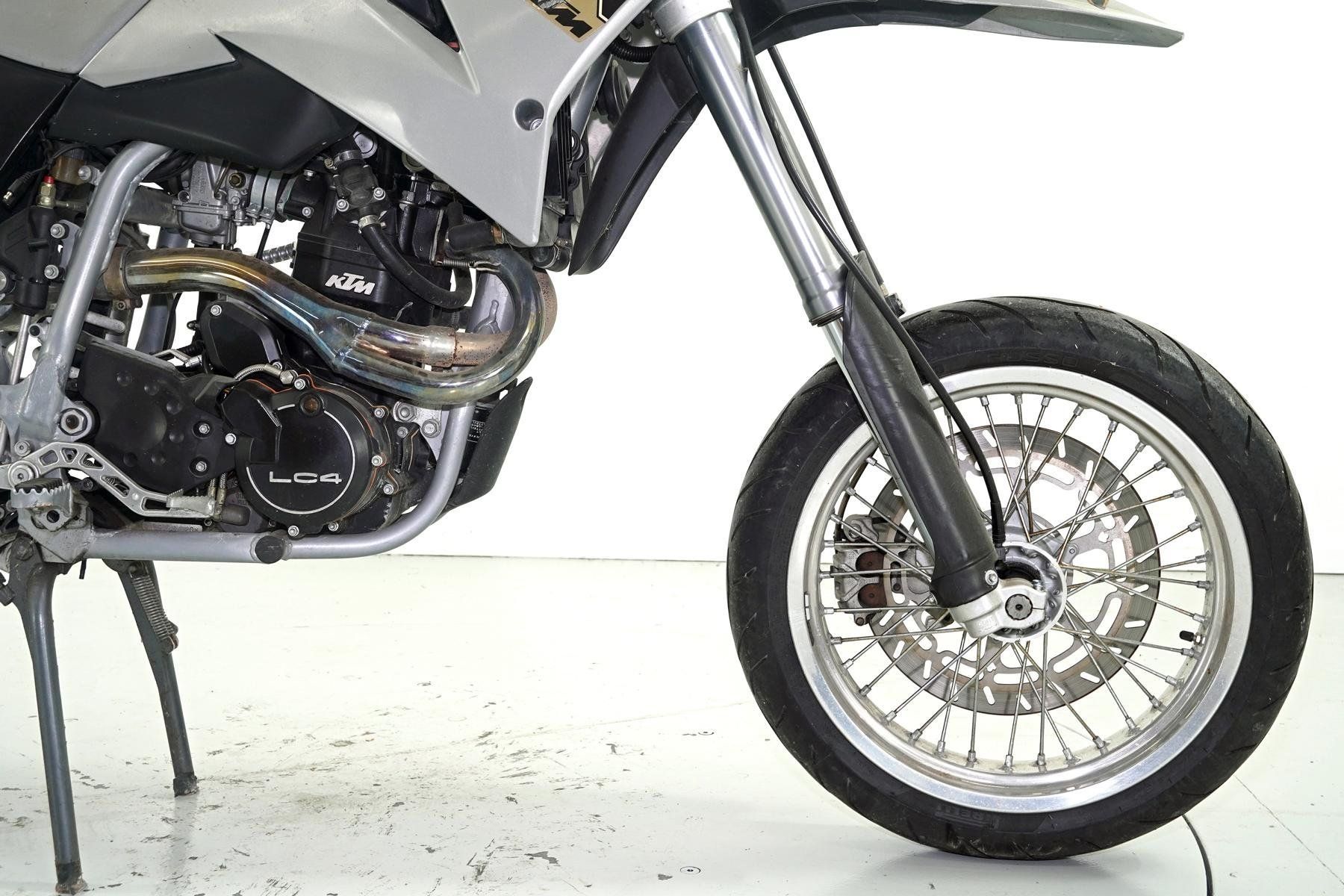 KTM Strada: KTM LC4 640 Supermoto – Usato da Winterthur venduto da bleislin 4