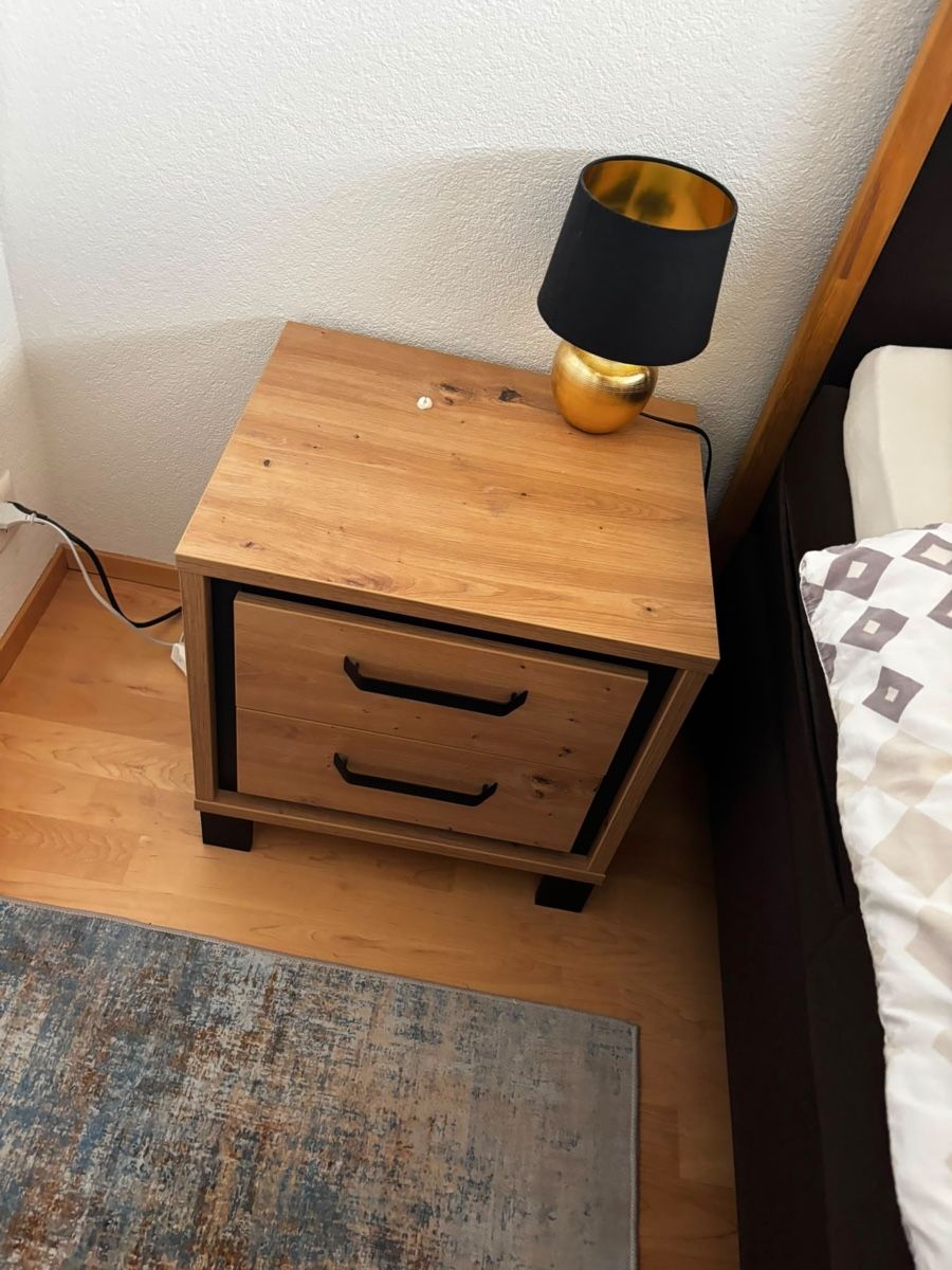 Betten: Boxspring bett mit Nachttisch – Gebraucht aus Holziken von kim_sh67 1