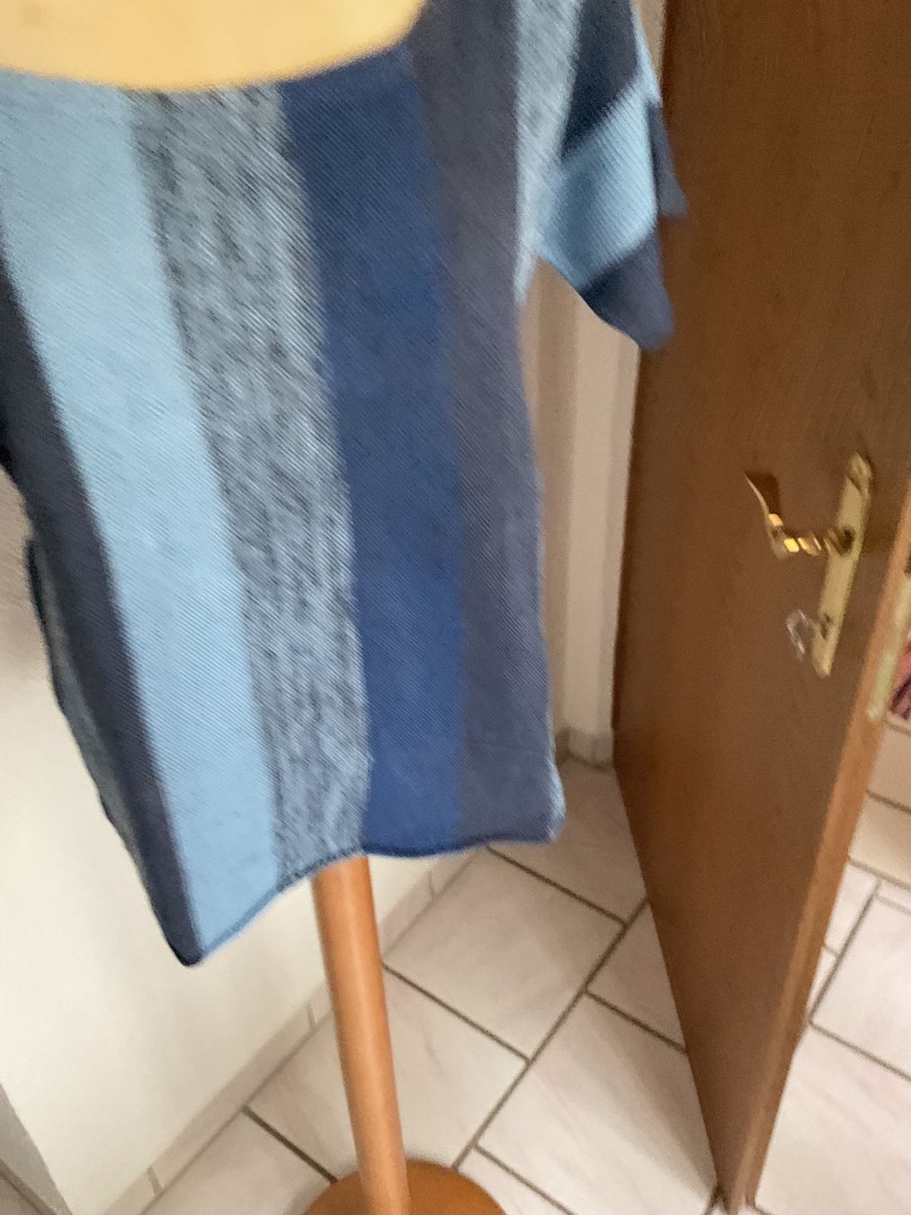 Maglioni & Felpe: Linara Kurz Arm Pullover 50%cotton50% Linen gr M – Nuovo (secondo la descrizione) da Wil ZH venduto da RiccardaWegmann 4