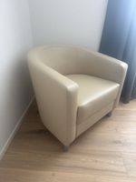Zwei Cocktailsessel Leder beige
