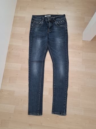 Schöne Jeans  Grösse 34, kann auch verschickt werden 