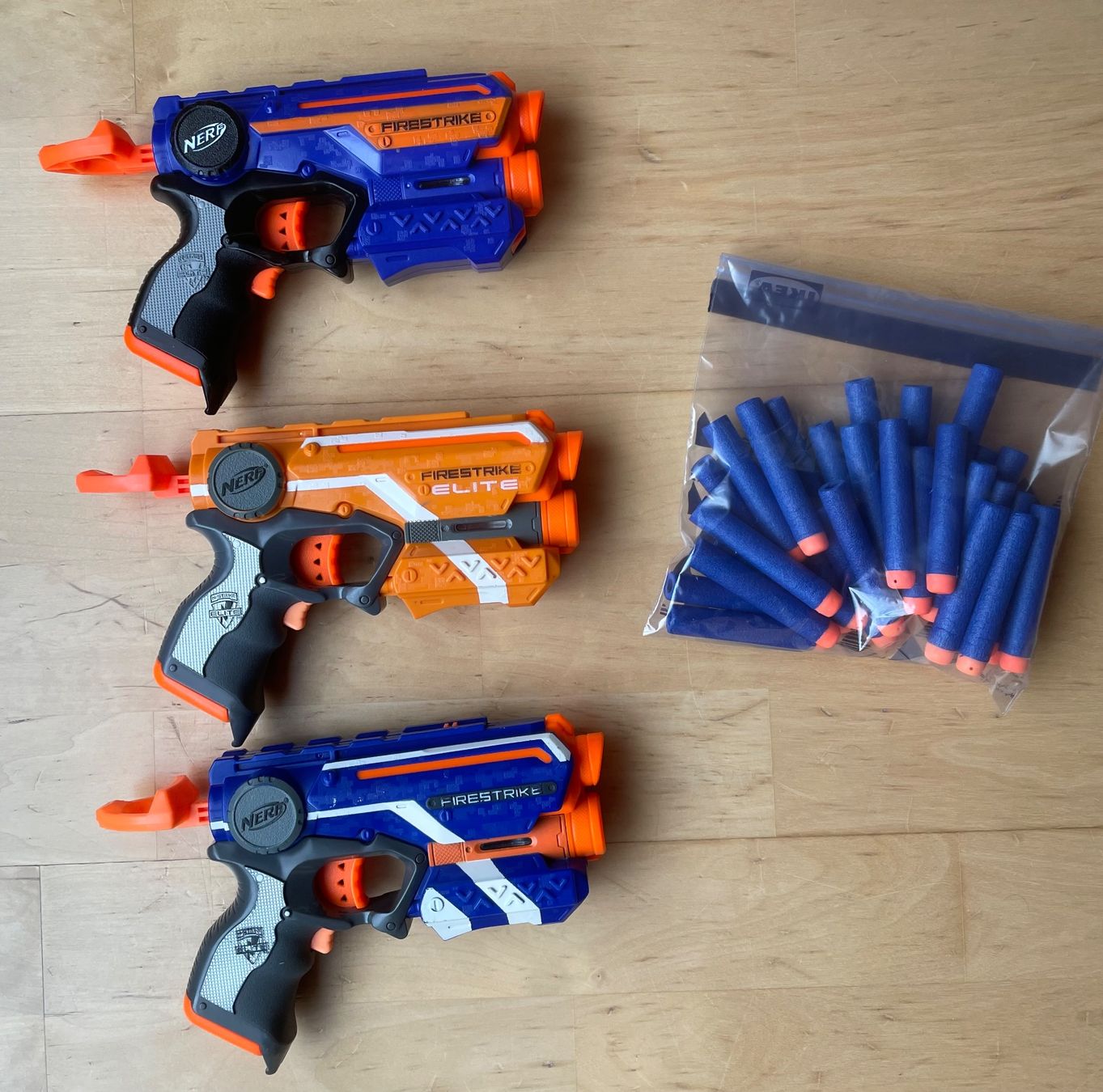Nerf Giocattoli: Nerf Firestrike Set - 3 Stück Pistolen mit Darts – Usato da Schüpfheim venduto da Schnisu