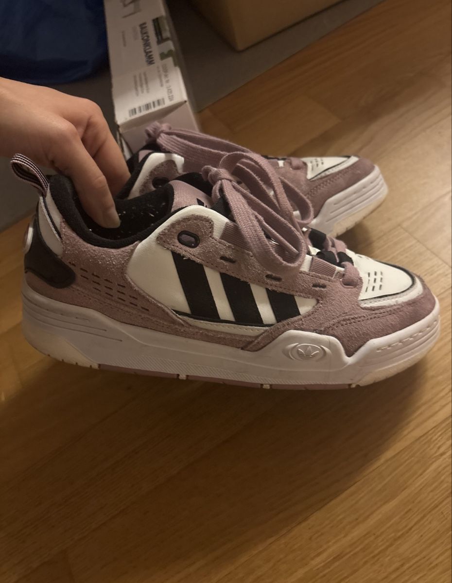 Adidas Herrenschuhe: Rosa Adidas Schuhe – Gebraucht aus Kehrsatz von luc_vs5c