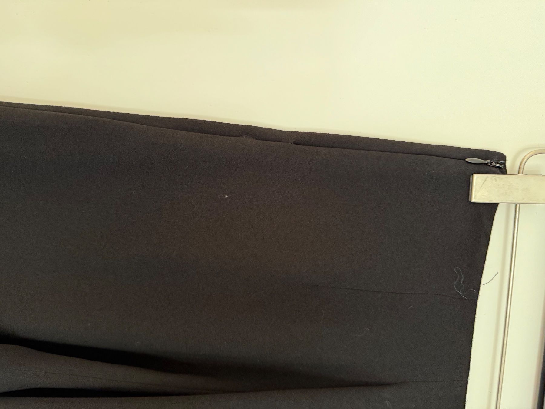 Pantaloni: Weite, schlichte Hose Alexa Chung – Usato da Luzern venduto da Mamutpe 1