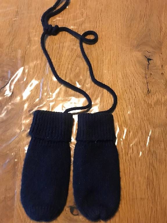 Guanti: Handgefertigte Handschuhe  – Usato da Zürich venduto da sca_g8jq 1