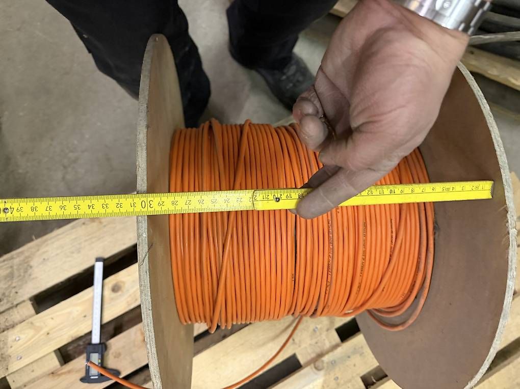 Cavi: ganze Rolle Datenkabel – Usato da Necker venduto da liq24 5