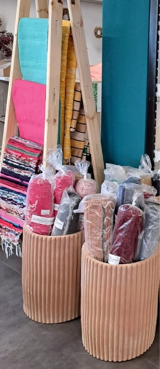 Tappeti: Teppiche handgewoben aus recycelten Materialien  – Nuovo e nell'imballaggio originale da Arlesheim venduto da Rohy2005 4