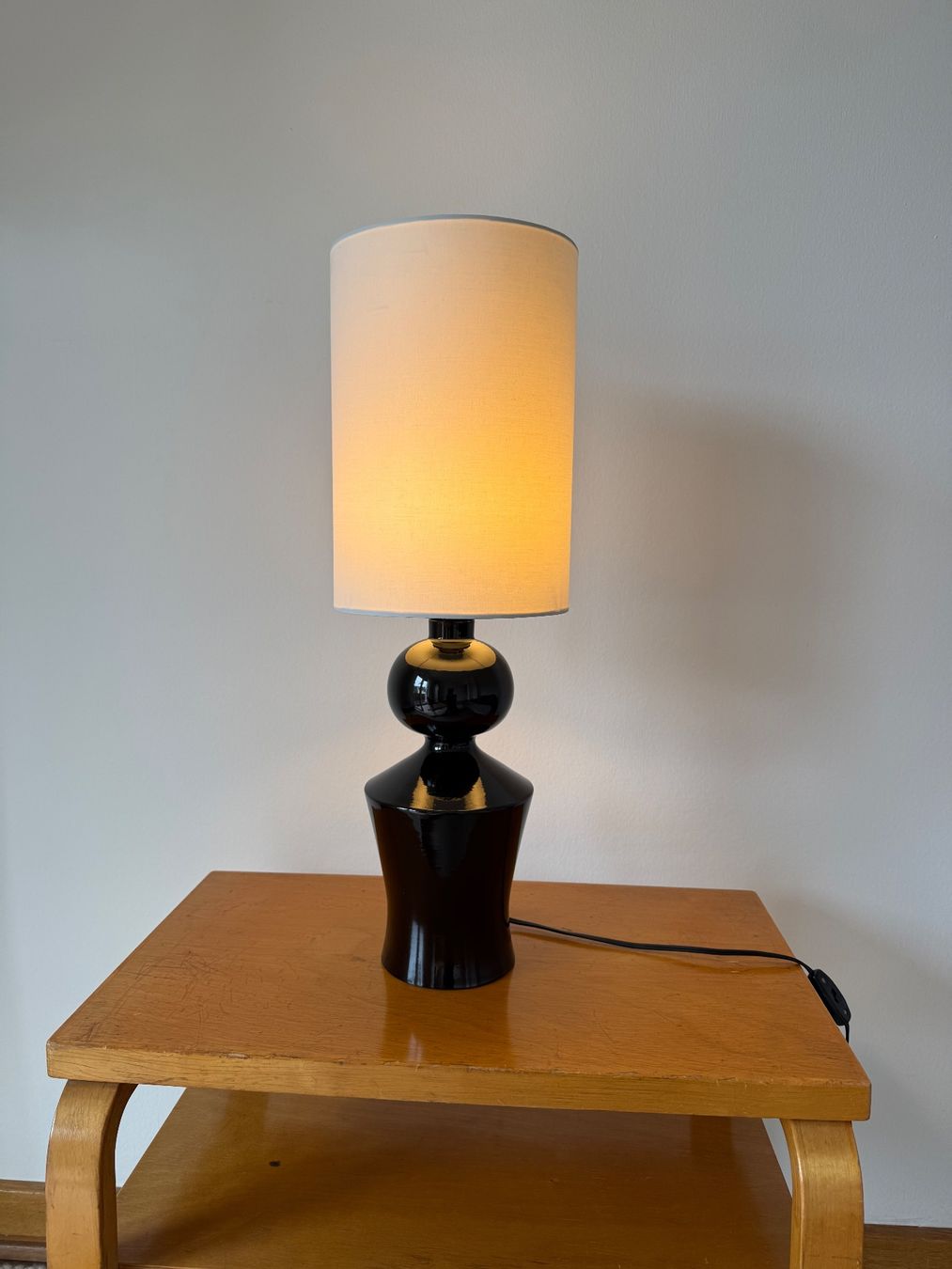 Lampade: Schwarze Lampe von Margrit Linck – Usato da Luzern venduto da Mamutpe 1