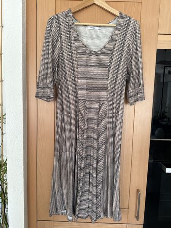 Robe Myrine Antwerp taille L élégante tricotée automne