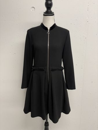 Maje kurzes Kleid Schwarz Gr. 36 ausgestellt Samt langarm