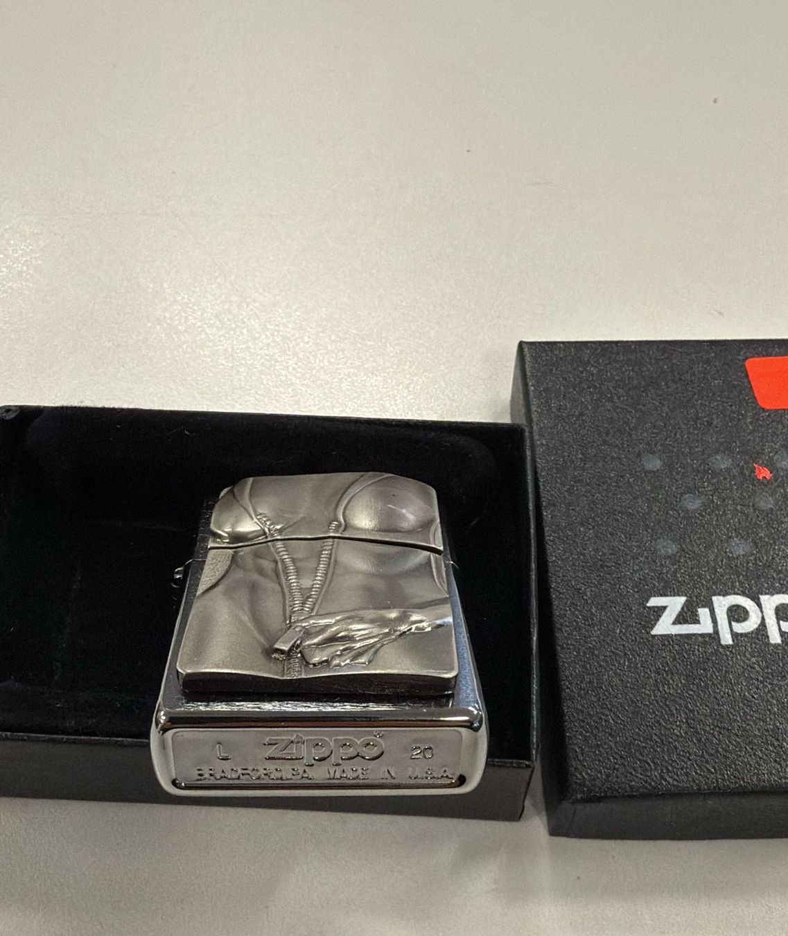 Zippo Accendini: ZIPPO FEUERZEUG – Nuovo (secondo la descrizione) da Zürich venduto da freioccasionen 2