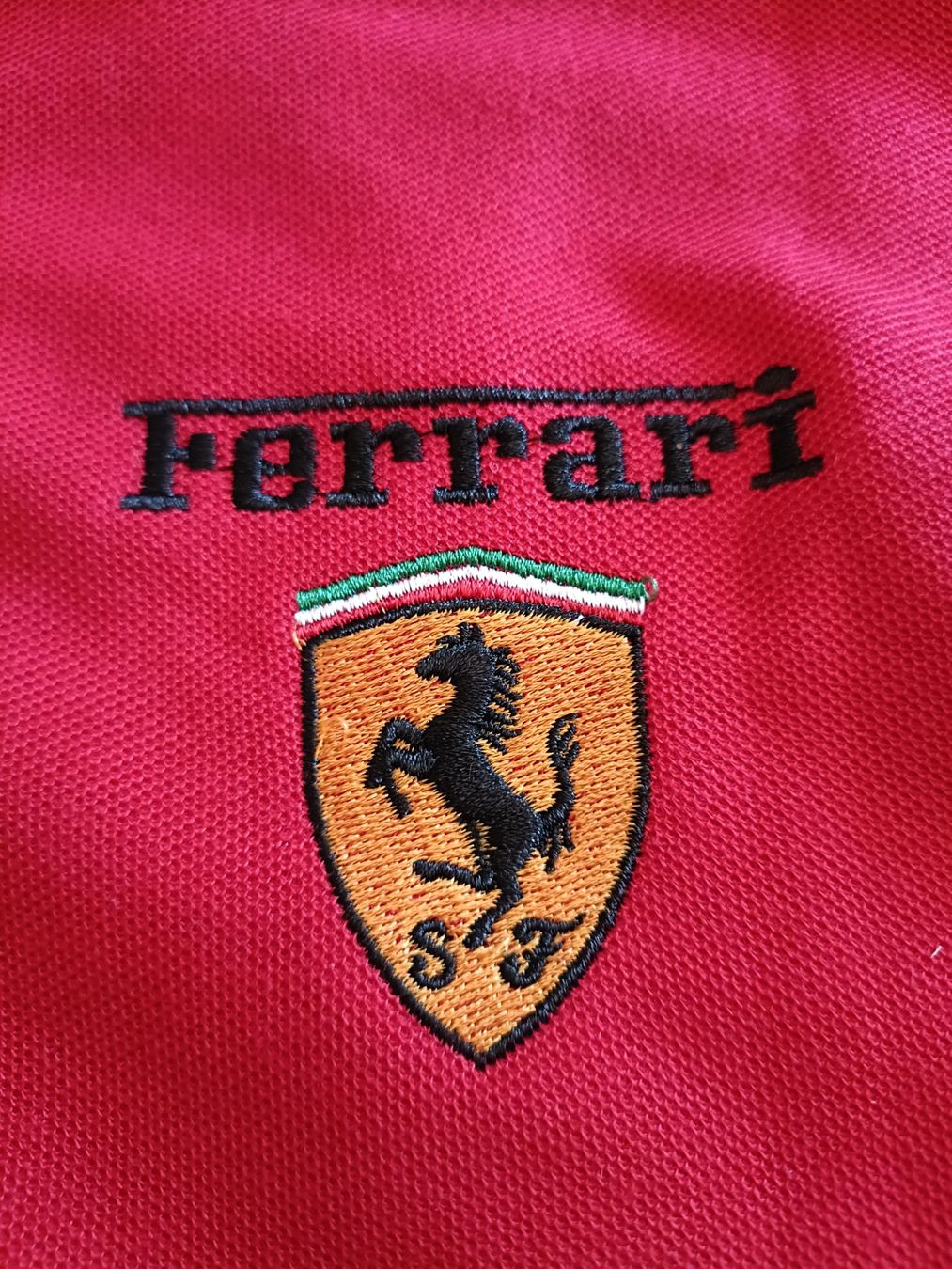 Magliette Polo: Ferrari Poloshirt XL – Nuovo e nell'imballaggio originale da Escholzmatt venduto da Lagano 1
