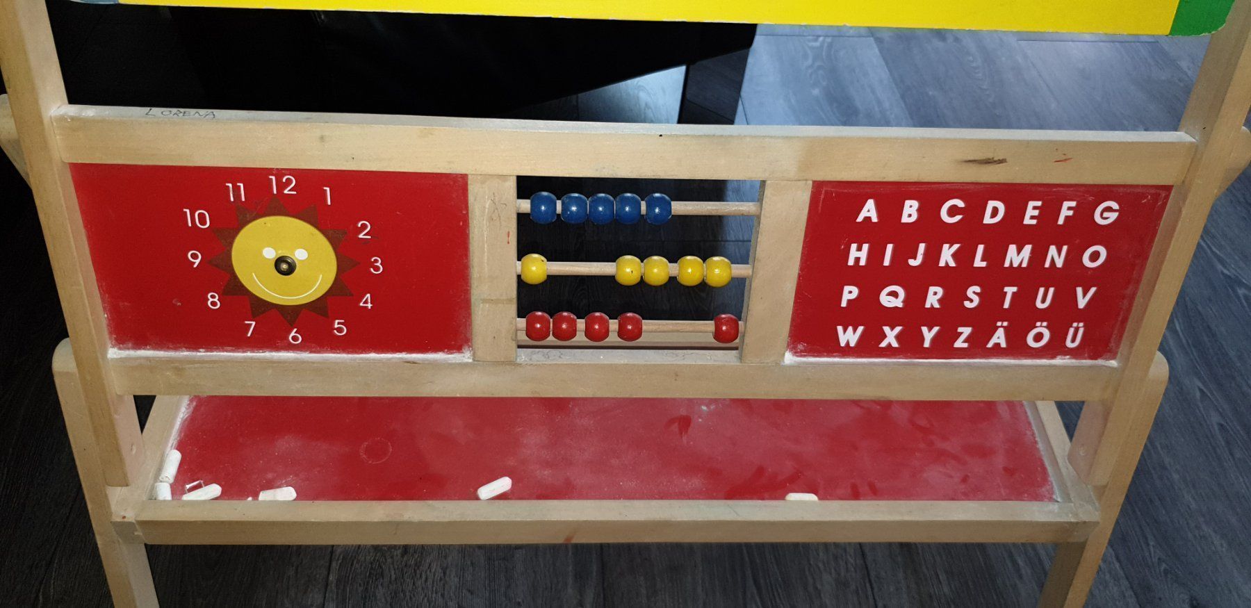 Staffeleien: Standtafel Holz. – Gebraucht aus Gwatt (Thun) von Letzte-Chance-III 1