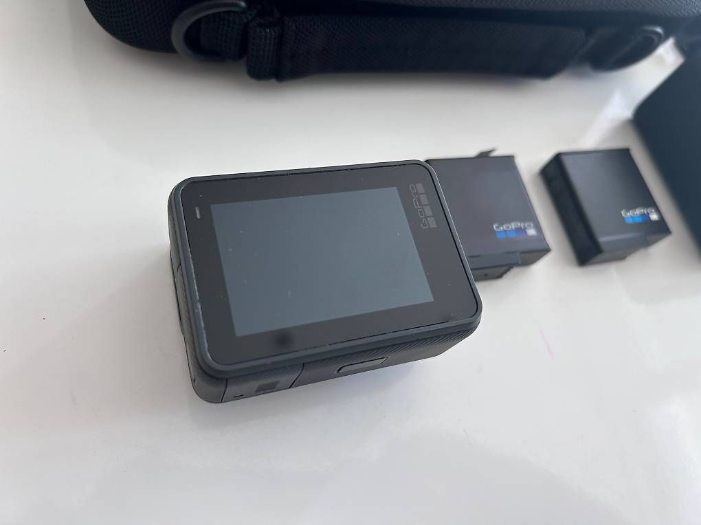 Gopro Action Cam: GoPro Hero 6 Black + accessoires & mallette – Usato da Fully venduto da submedia 2