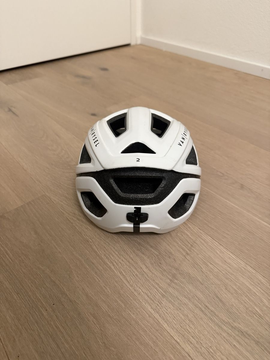 Van Rysel Caschi: Van Rysel Roadr 500  – Usato da Stallikon venduto da aur_l5ng 2