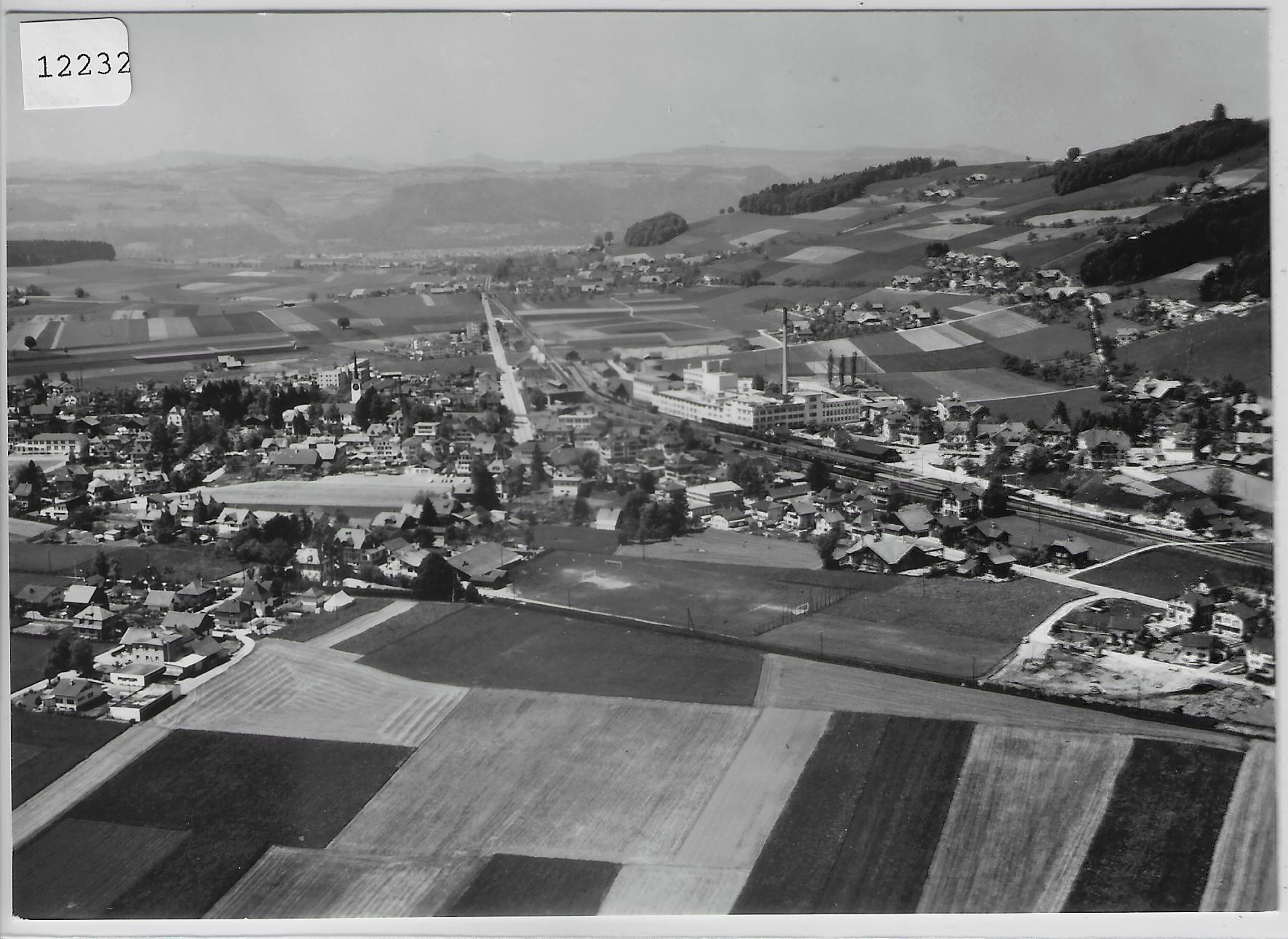 Cartoline postali: Flugaufnahme Konolfingen BE – Antico da Ettingen venduto da Kartenplanet