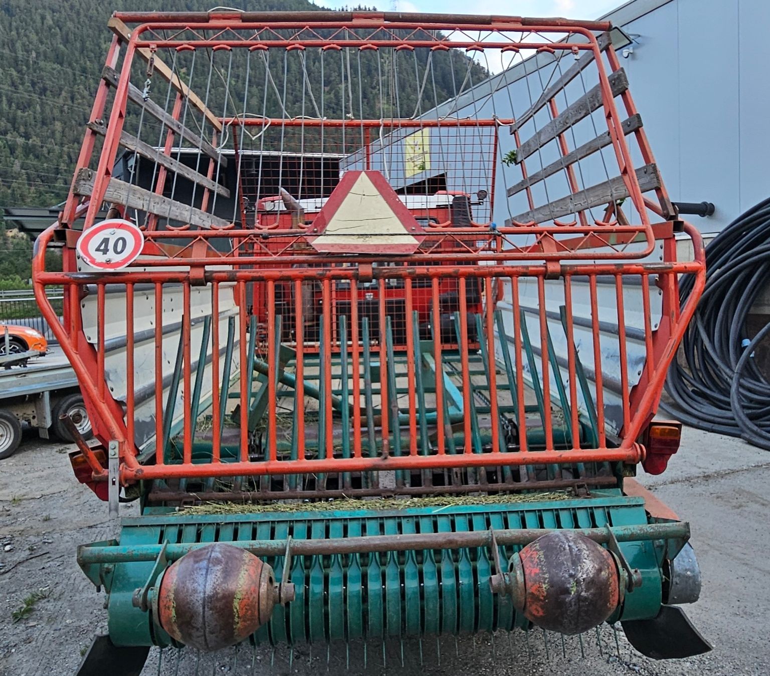Lüönd Alle Maschinen: Lüönd Ladegerät – Gebraucht aus Rothenbrunnen von tschoerni01 2