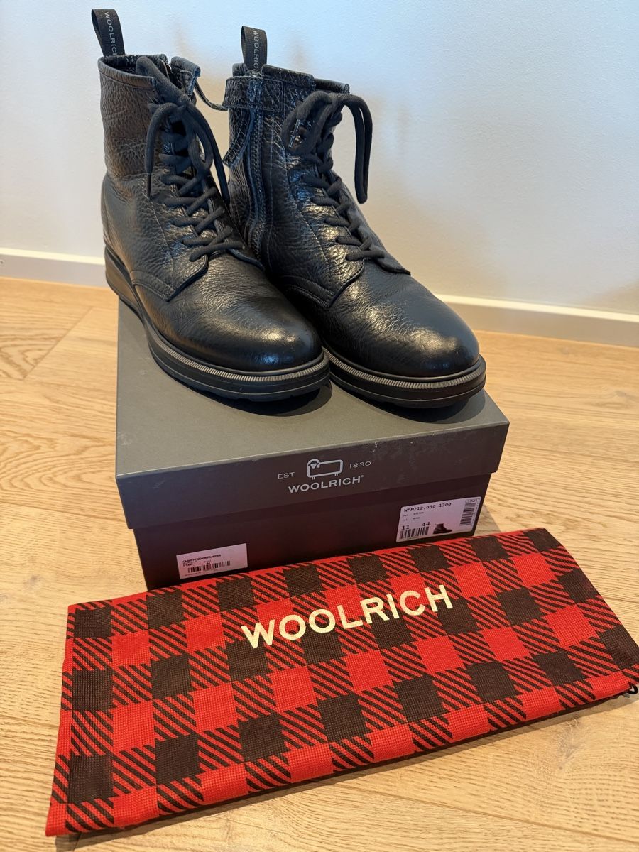 Woolrich Scarpe da uomo: Woolrich Herren Leder-Boots Boston Schwarz Gr.44 – Usato da Oetwil an der Limmat venduto da tommyb1982
