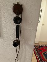 Wandtelefon Holz mit Hörer und Spiralkabel sehr alt