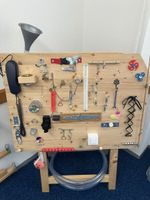 Busy Board (Motorikspielzeug nach Montessori)