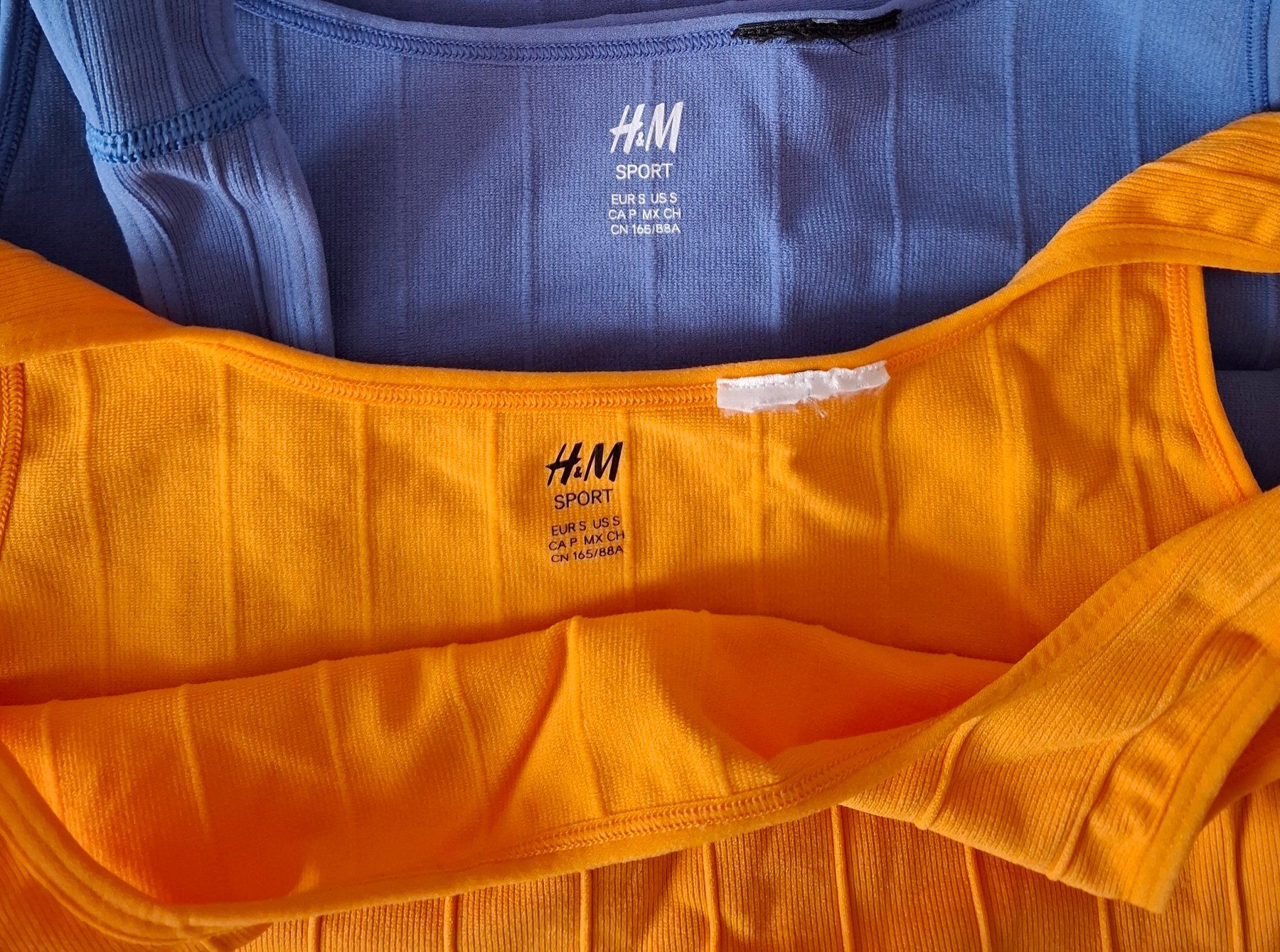 H&M Top: 2x Einfache Sport Top`s gr.S – Nuovo (secondo la descrizione) da Oberurnen venduto da rotty80 1