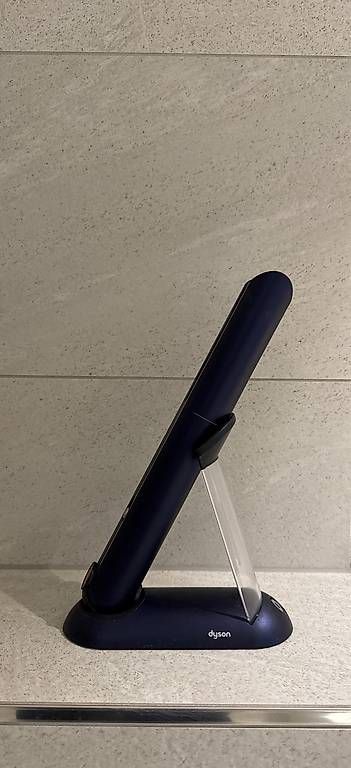 Dyson Piastre & Arricciacapelli: Dyson corrale Glätteisen – Usato da Bazenheid venduto da GjesikaD 1