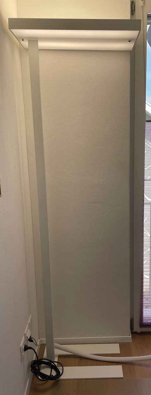 Lampade: Büro Stehlampe mit LED - Top Qualitat – Usato da Zufikon venduto da Nati77 1