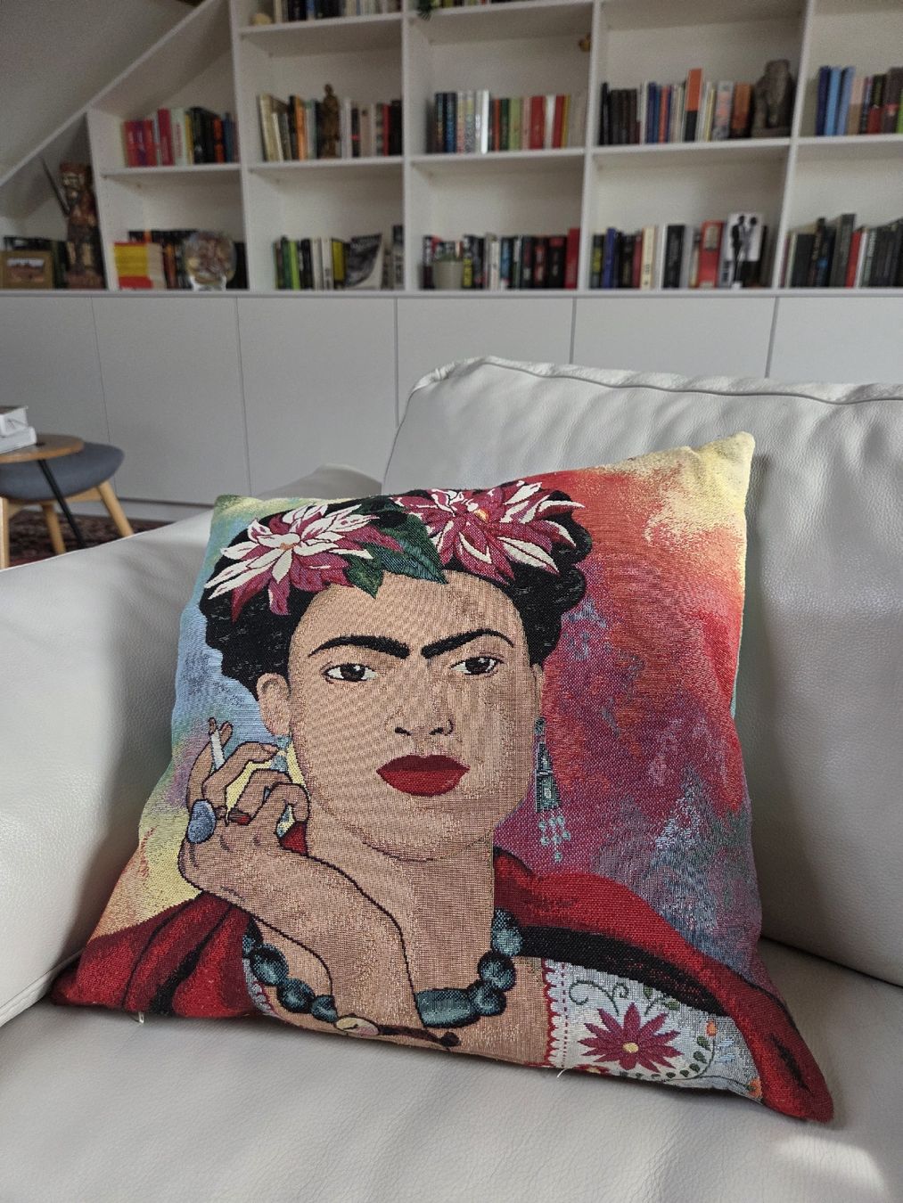 Cuscini: Frida Kahlo Kissen – Usato da Buchrain venduto da SeleucusNicator 1